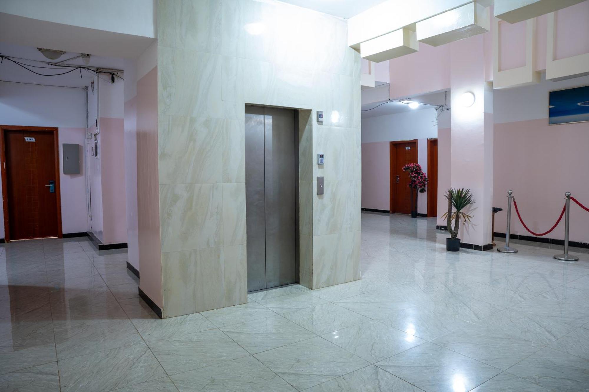 Comfort Hotel Djibouti City Exteriör bild