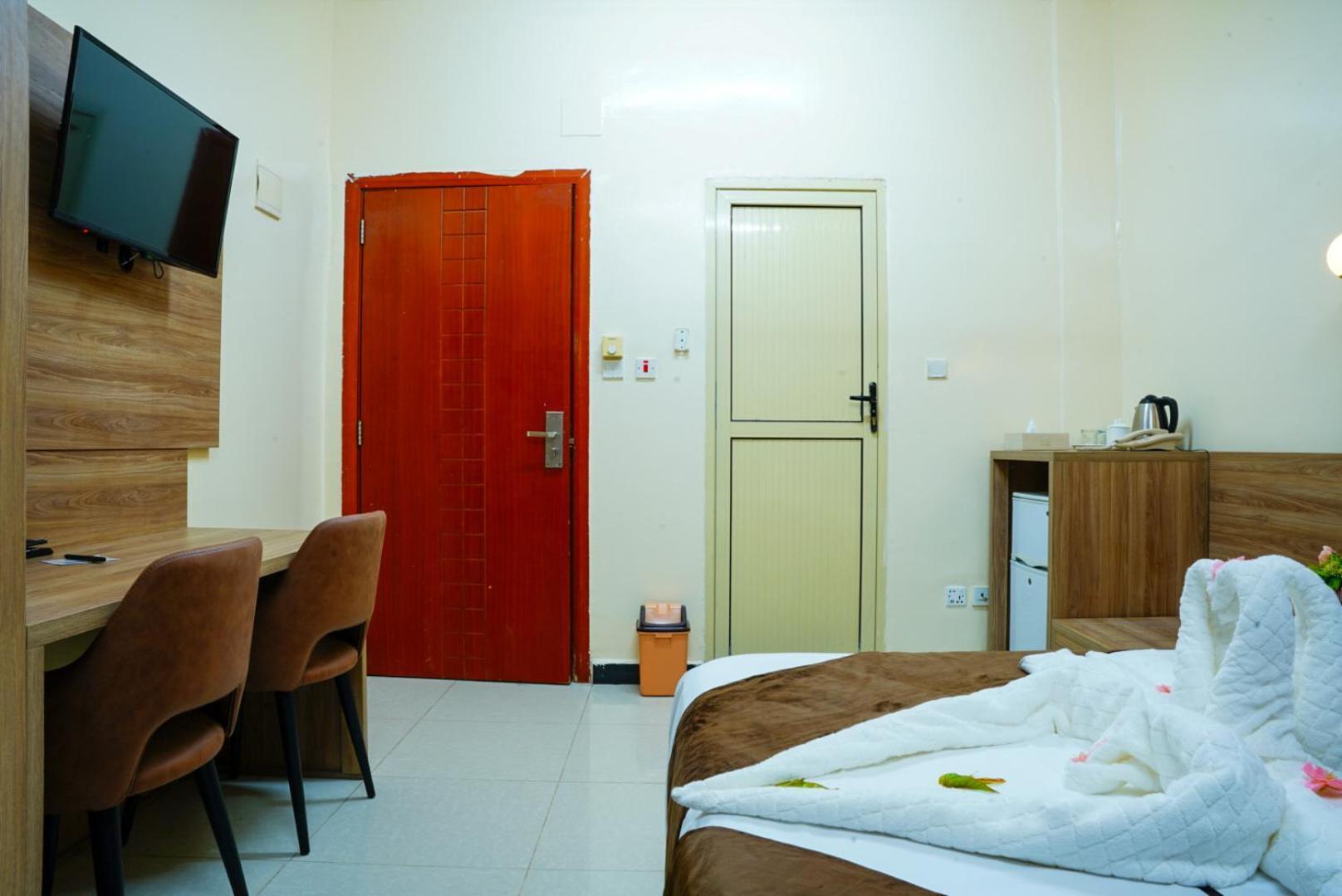 Comfort Hotel Djibouti City Exteriör bild